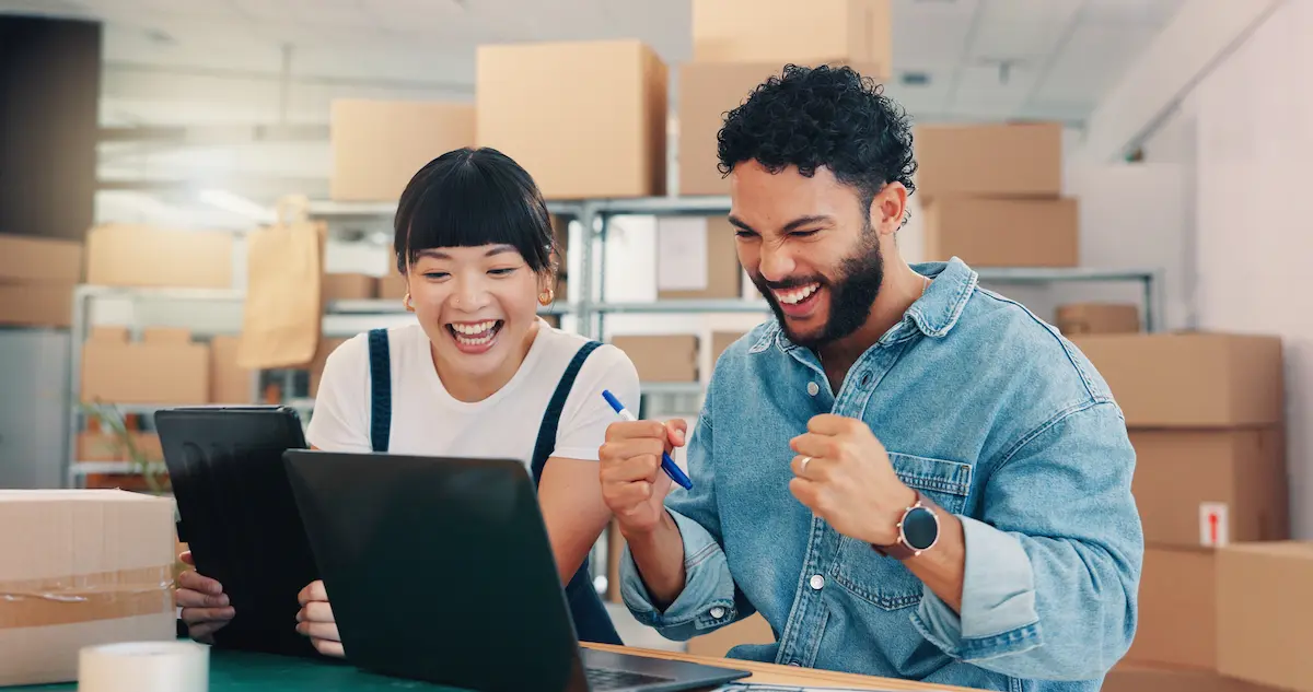 laptop-success-and-supply-chain-with-distribution-2025-04-06-09-37-21-utc